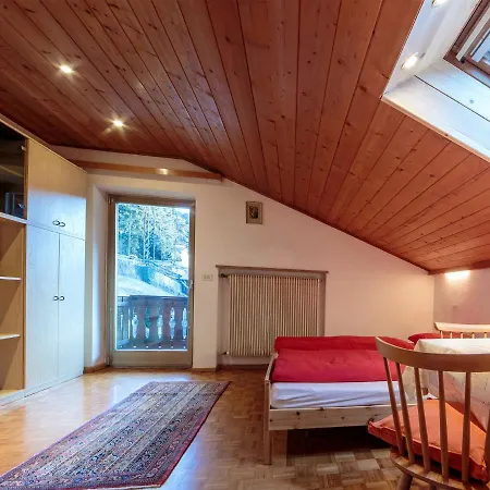 Apartment Costanzi By Interhome